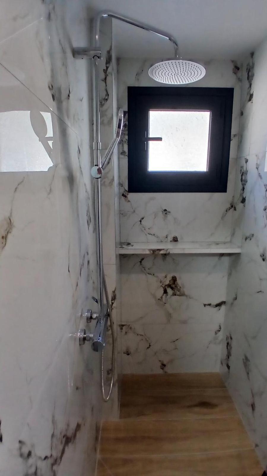 Rentrooms Geni Ksamil Exteriör bild